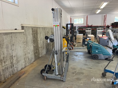 2020 Sumner 2118 Materialaufzug
