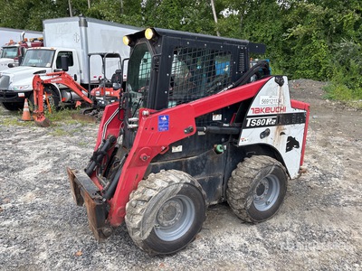 2016 Takeuchi TS80R-2 Minicargadora