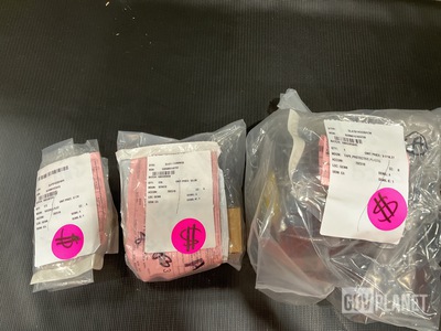 (272) Flat Washers, (220) Captive Screws & Assorted Items