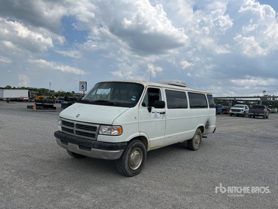 1997 Dodge Ram 3500 10 Passenger Van