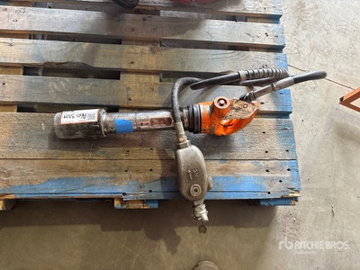 2023 APT 133 Rivet Buster Attrezzatura industriale