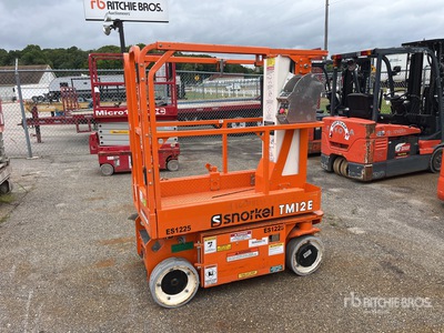2022 Snorkel TM12E Elevador vertical