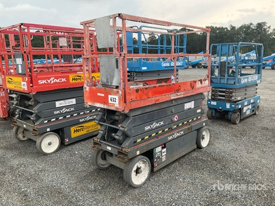 2016 Skyjack SJIII3226 Electric Scissor Lift