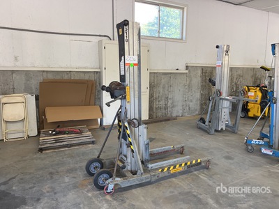 2015 Sumner 2118 Materialaufzug