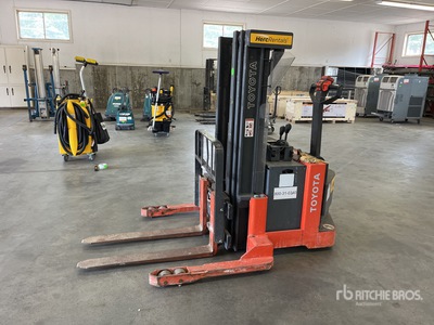 2021 Toyota 6BWS20 3750 lb Electric Stacker