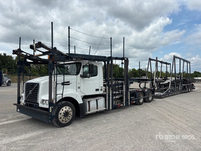 2014 Volvo VAH200 6x2 Car Carrier Truck
