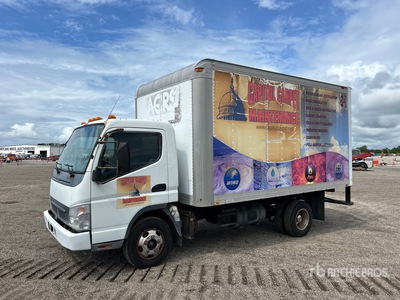 2007 Mitsubishi Fuso FE140 4x2 Camion de service