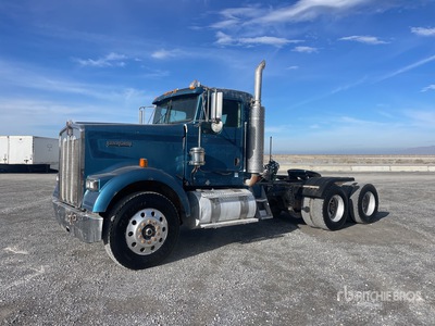2007 Kenworth W900B 6x4 T/A Day Cab Truck Tractor