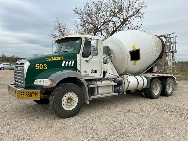 2015 Mack GU813 6x4 Mixer Truck
