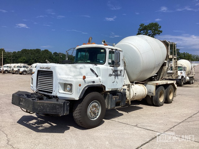 CAMIóN REVOLVEDOR 1999 MACK MCNEILUS 10.5 CYD