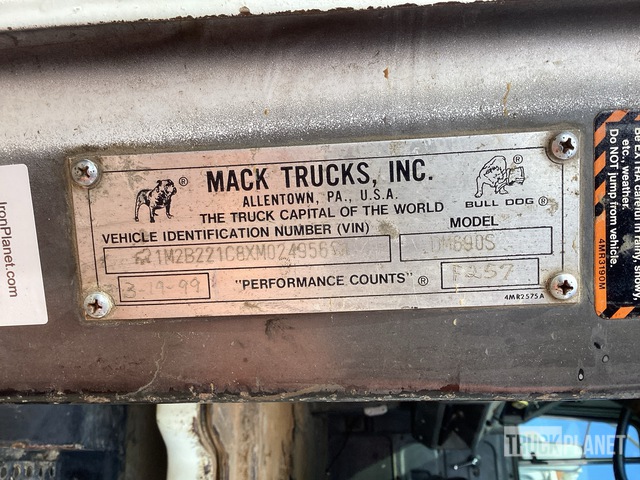 CAMIóN REVOLVEDOR 1999 MACK MCNEILUS 10.5 CYD