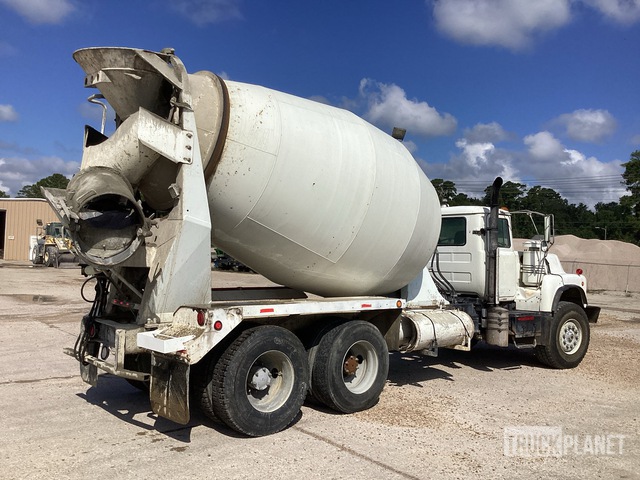 CAMIóN REVOLVEDOR 1999 MACK MCNEILUS 10.5 CYD