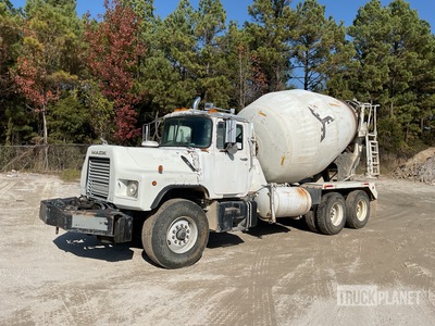 2000 Mack DM690S 6x4 Mixer Truck