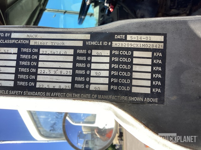 CAMIóN REVOLVEDOR 2001 MACK MCNEILUS 10.5 CYD