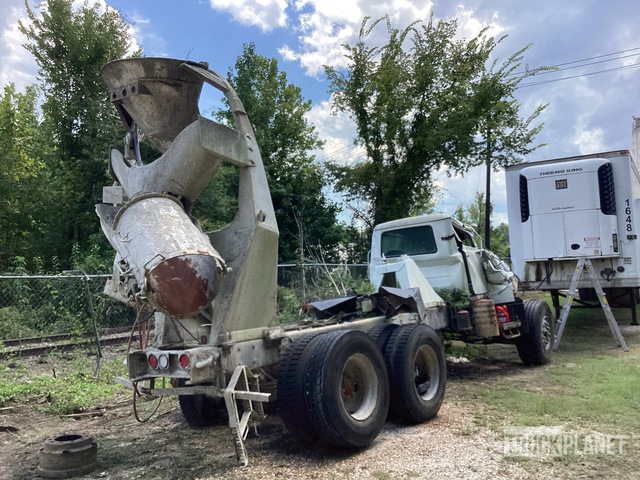 CAMIóN REVOLVEDOR 2001 MACK