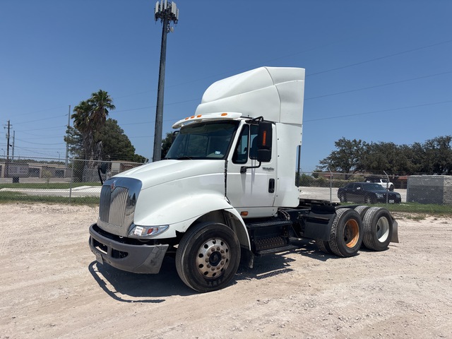 2009 International 8600 6x4 T/A Day Cab Truck Tractor
