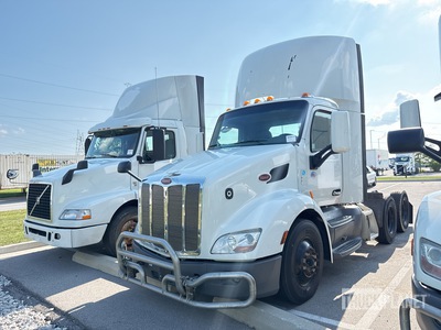 2020 Peterbilt 579 6x4 T/A Day Cab Truck Tractor (Inoperable)