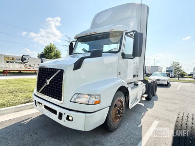 2017 Volvo VNM 6x4 T/A Day Cab Truck Tractor