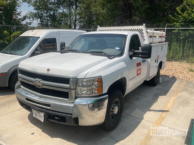 2008 Chevrolet Silverado 2500HD 4x2 Utility Truck