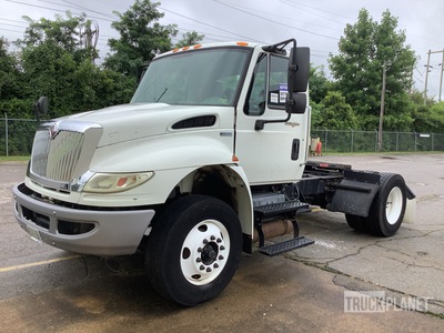 2012 International 4400 4x2 S/A Day Cab Truck Tractor (Inoperable)