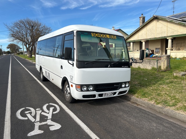 2013 Mitsubishi Fuso Rosa 4x2 22-Seat School Bus