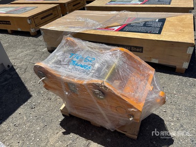 2025 SDCH SDCH-08 Excavator Coupler - Fits Cat 320 (Unused)