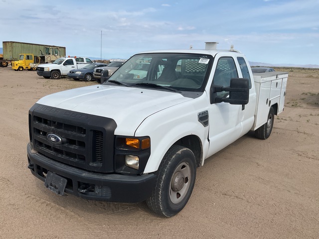 2008 Ford F-350 Super Duty Utility Truck