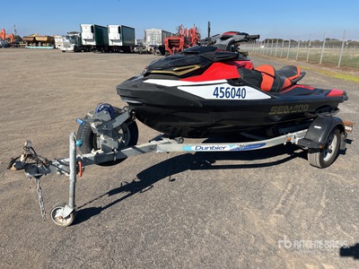 2019 Sea-Doo RXT-X 300 2 m مركبات مائية شخصية w/2018 Dunbier Marine Products Trailer