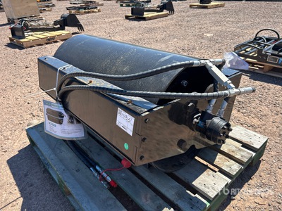 2025 Future FT-VR39 39 in Mini Skid Steer Vibratory Roller (Unused)