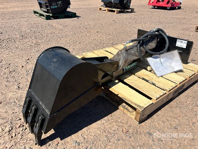 2025 Future FT-ZWB 15 in Mini Skid Steer Backhoe (Unused)