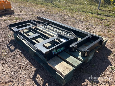 2025 Future FT-DHC 59 in Skid Steer Forks (Unused)