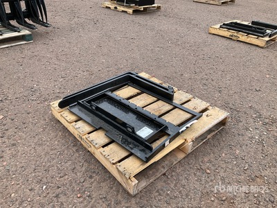 2025 Future FT-XHC 29 in Mini Skid Steer Forks (Unused)