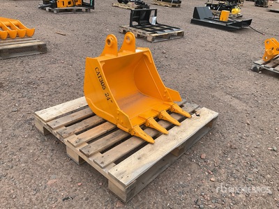 2025 Future 24 in Digging Excavator Bucket - Fits Cat 305 (Unused)