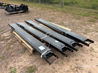 Quantity of (4) 2025 Future 84 in Forklift Extension Accessori per autocarro con sollevatore (Unused)