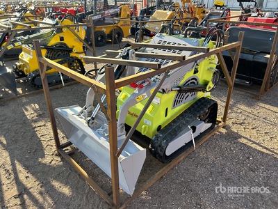 2025 STARVOX SV-480 Mini Ride on Compact Track Loader (Unused)