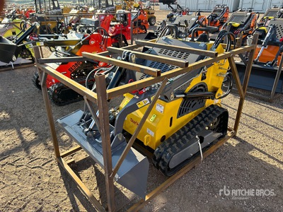 2025 STARVOX SV-480 Mini Ride on Compact Track Loader (Unused)