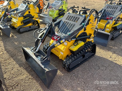 2025 STARVOX SV-480 Mini Ride on Compact Track Loader (Unused)
