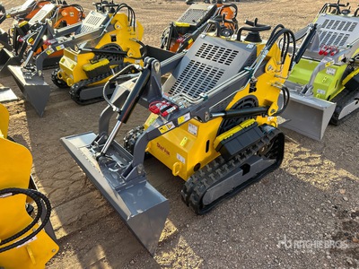 2025 STARVOX SV-480 Mini Compact Track Loader (Unused)