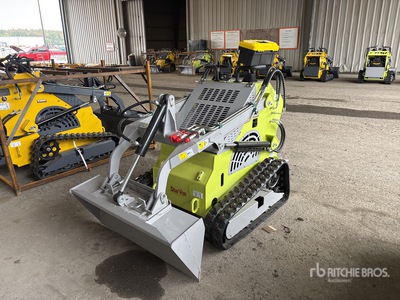 2025 STARVOX SV-480 Mini Compact Track Loader (Unused)