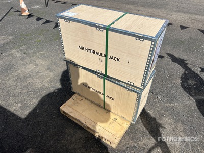 Quantity of (2) Freeport 80 ton Lifting Jack (Unused)
