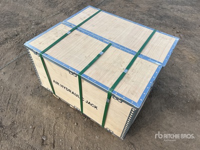 Quantity of (2) Freeport 80 ton Lifting Jack (Unused)