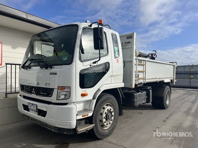 2014 Mitsubishi Fuso FM 600 S/A Dump Truck