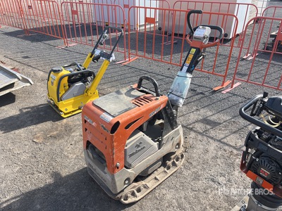 2017 Mikasa MVH308 Vibratory Plate Compactor
