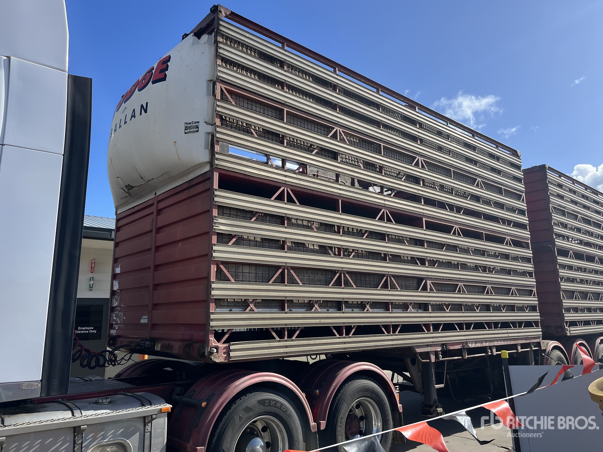 2007 Byrne Tri/A B-Double Lead Livestock Trailer