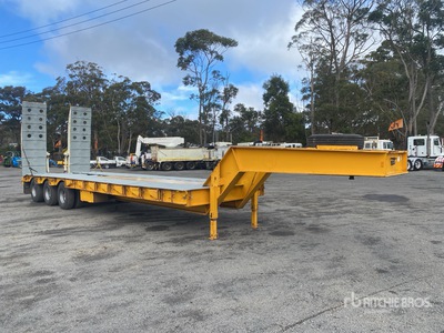 1985 Brentwood 3 Rows of 4 Lowboy Trailer