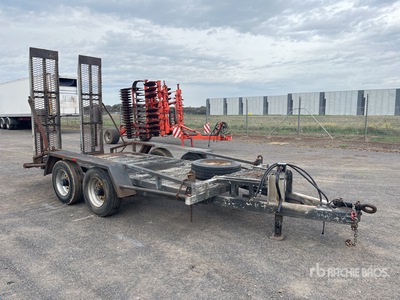1987 Custom Built 4.6 m Bogie/A Equipment Trailer
