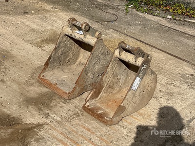Quantity of (2) Digging Excavator Bucket