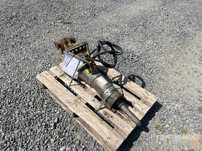 Montabert SC 16 Hydraulic Breaker