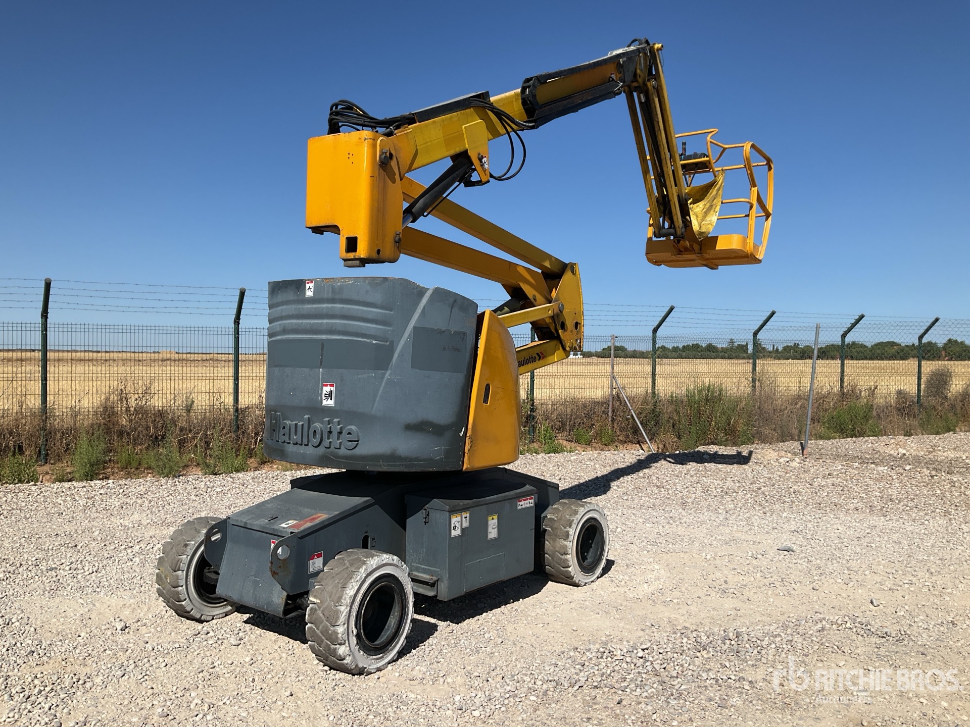 2006 Haulotte HA15IP 2WD Electric Podnośnik Przegubowy