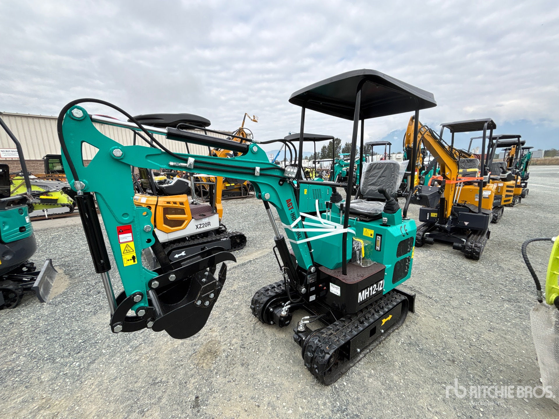 2025 AGT MH12-(Z) Mini Excavator (Unused)